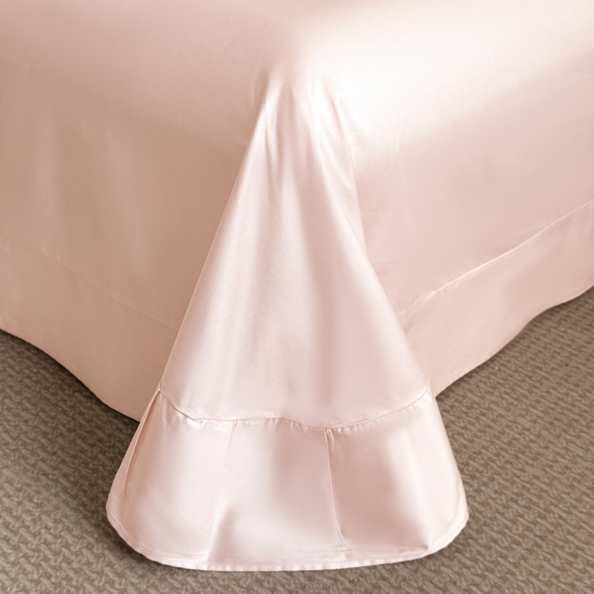 91家纺网 家纺一手货源 找家纺 绘萱家居 2026直播爆款纯棉100%全棉纯棉绣花四件套圆角吊边床单款纯色百分百 艾丽雅-奶白粉