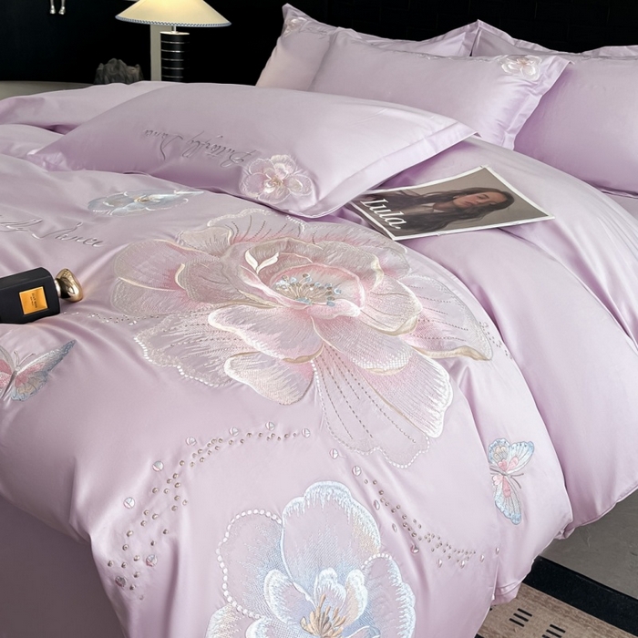 91家纺网 家纺一手货源 找家纺 绘萱家居 2026直播爆款纯棉100%全棉纯棉绣花四件套圆角吊边床单款纯色百分百 蝶舞牡丹-紫