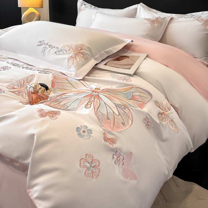 91家纺网 家纺一手货源 找家纺 绘萱家居 2026直播爆款纯棉100%全棉纯棉绣花四件套圆角吊边床单款纯色百分百 七彩福蝶-奶白粉