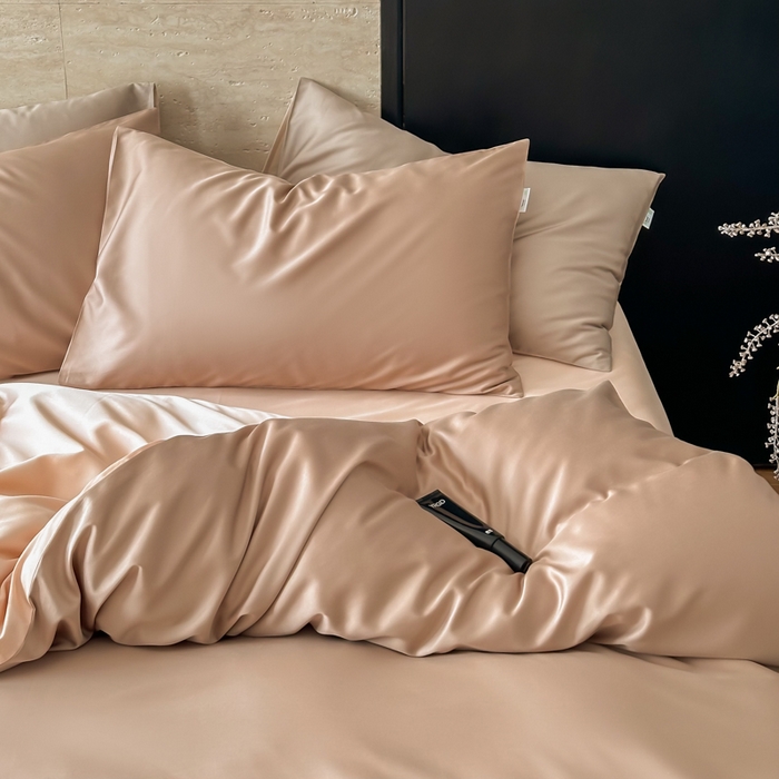 91家纺网 家纺一手货源 找家纺 禾时 2026新款兰精天丝棉纯色双拼四件套 茶棕