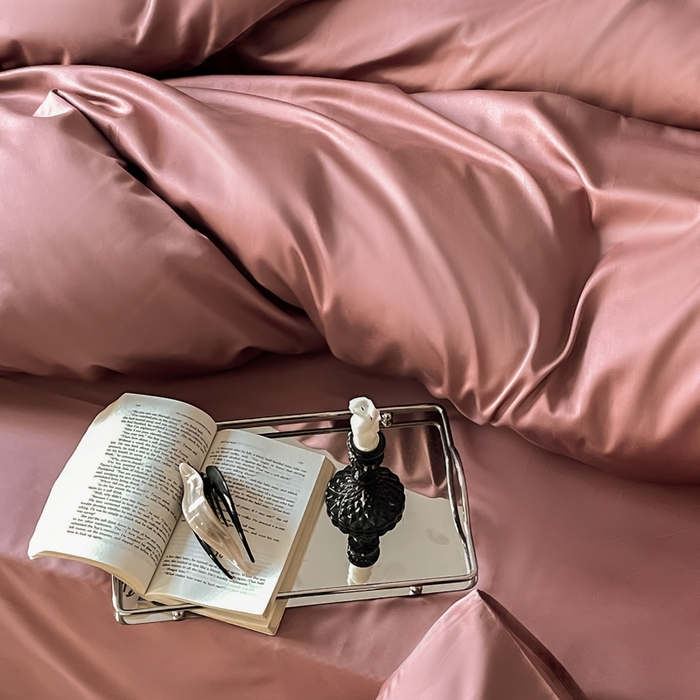 91家纺网 家纺一手货源 找家纺 禾时 2026新款兰精天丝棉纯色双拼四件套 覆盆子