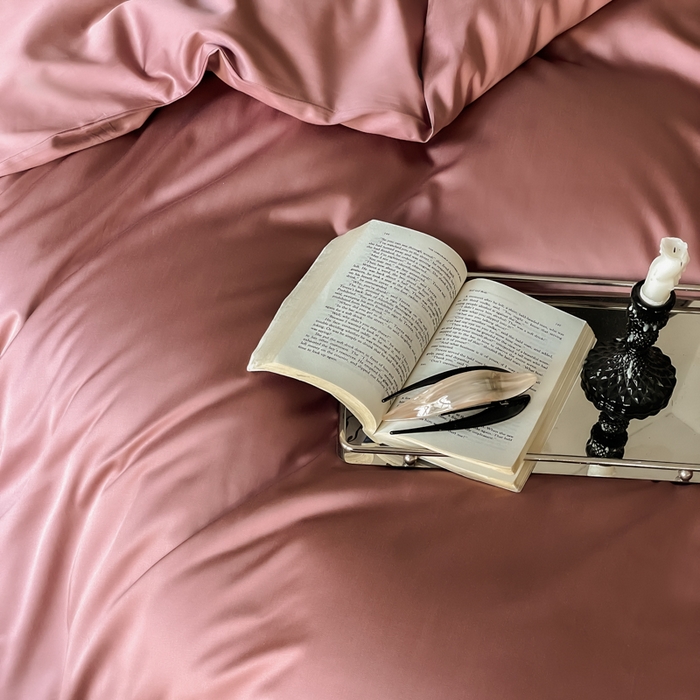 91家纺网 家纺一手货源 找家纺 禾时 2026新款兰精天丝棉纯色双拼四件套 覆盆子