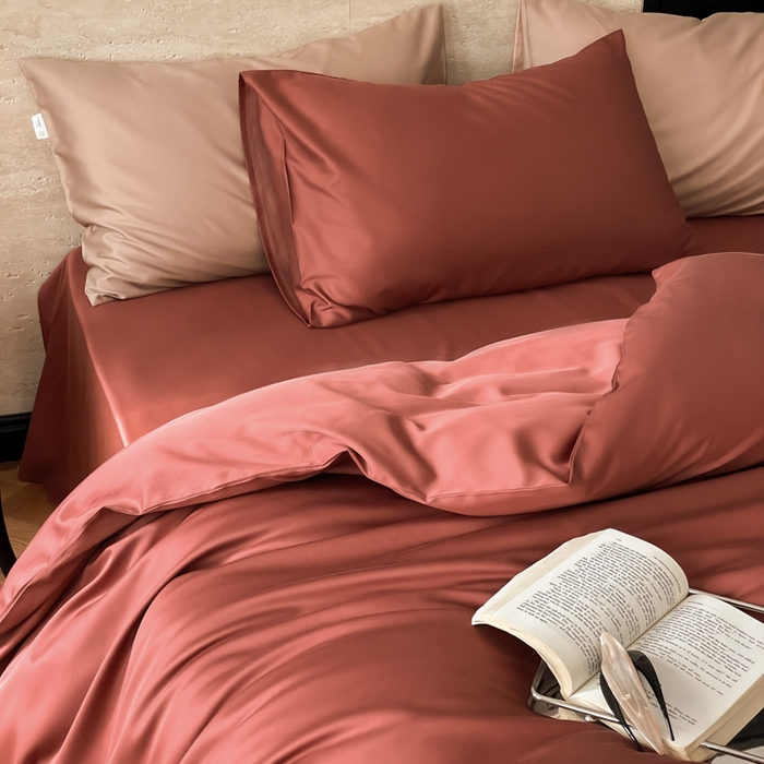 91家纺网 家纺一手货源 找家纺 禾时 2026新款兰精天丝棉纯色双拼四件套 朱砂红