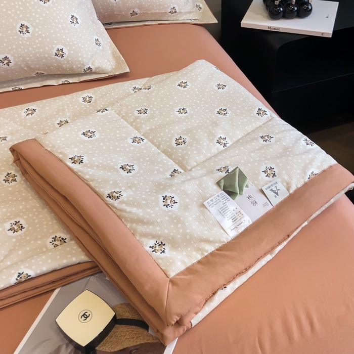 91家纺网 家纺一手货源 找家纺 帕拉美拉 2026新款A类棉麻夏被四件套 春意盘然-桔