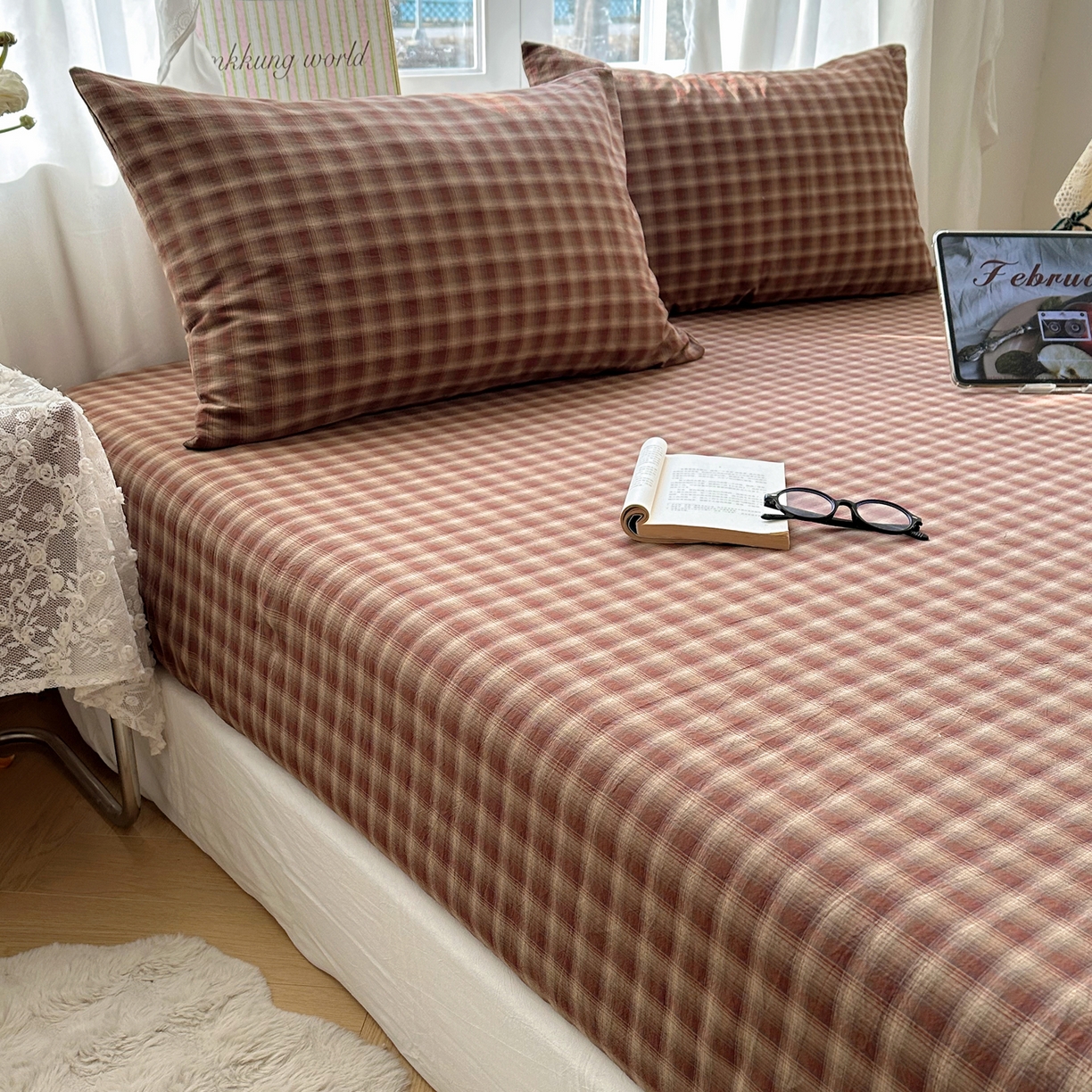 91家纺网 家纺一手货源 找家纺 六巷胡同 2026新款A类全棉纯棉水洗棉色织格子单品床笠 床笠单件 巷往-红格