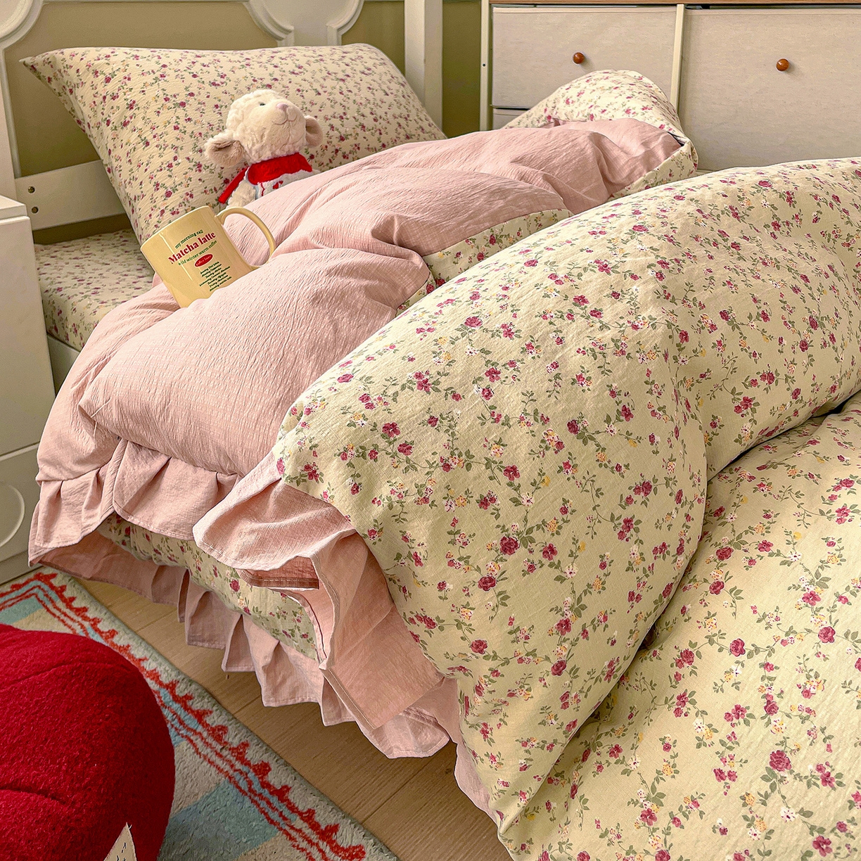 91家纺网 家纺一手货源 找家纺 （总）纽缦家纺 2026新款云感提花双层纱学生床韩版床单床笠三四件套