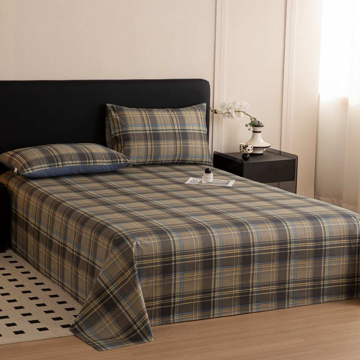 91家纺网 家纺一手货源 找家纺 简宜家居（朝初家纺） 2026新款40支13070全棉简约格子系列A版床单 英伦-青澜