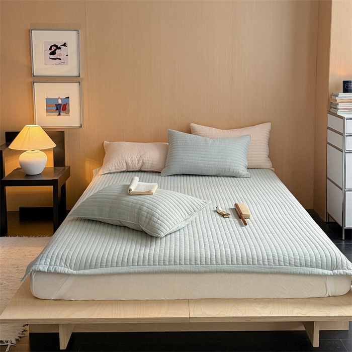 乐野家居 2026新款韩风系列高密度色织全棉纯棉绗缝床盖 松紧防滑床单 治愈蓝