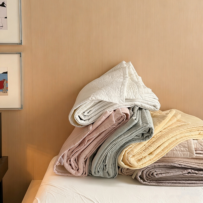91家纺网 家纺一手货源 找家纺 乐野家居 2026新款韩风系列高密度色织全棉纯棉绗缝床盖 松紧防滑床单 组合图仅供展示不可下单