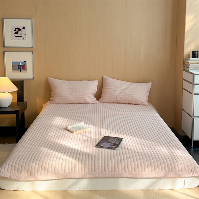 乐野家居 2026新款韩风系列高密度色织全棉纯棉绗缝床盖 松紧防滑床单 baby粉