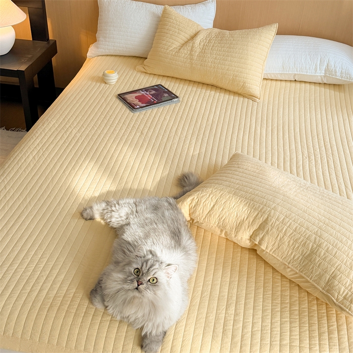 91家纺网 家纺一手货源 找家纺 乐野家居 2026新款韩风系列高密度色织全棉纯棉绗缝床盖 松紧防滑床单 芝士黄