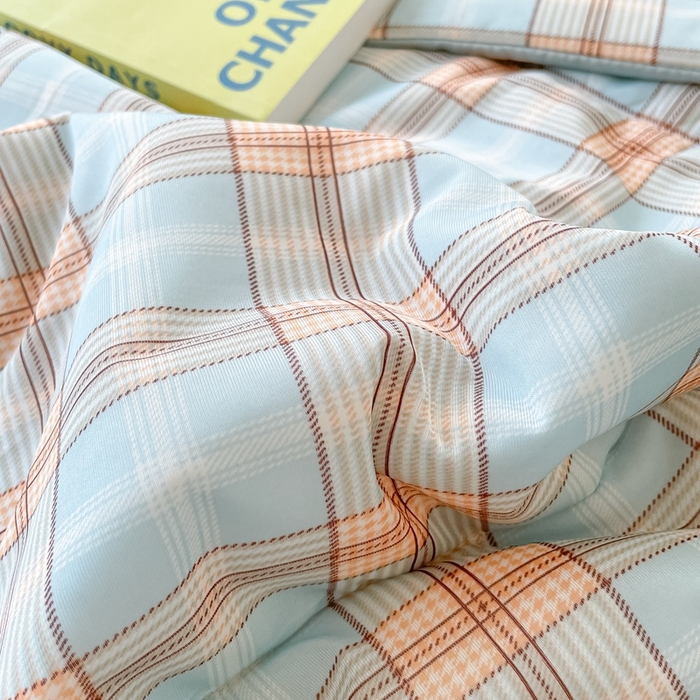 91家纺网 家纺一手货源 找家纺 帕拉美拉 2026新款A类印花冰凉丝凉感丝手包大宽边夏被 蓝橙格