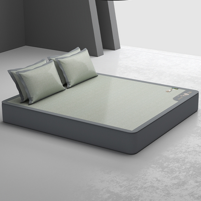 91家纺网 家纺一手货源 找家纺 小牛席业 2026新款双PE高凉感-小斜纹美丽绣球冰丝席席子凉席-床笠款 绿色