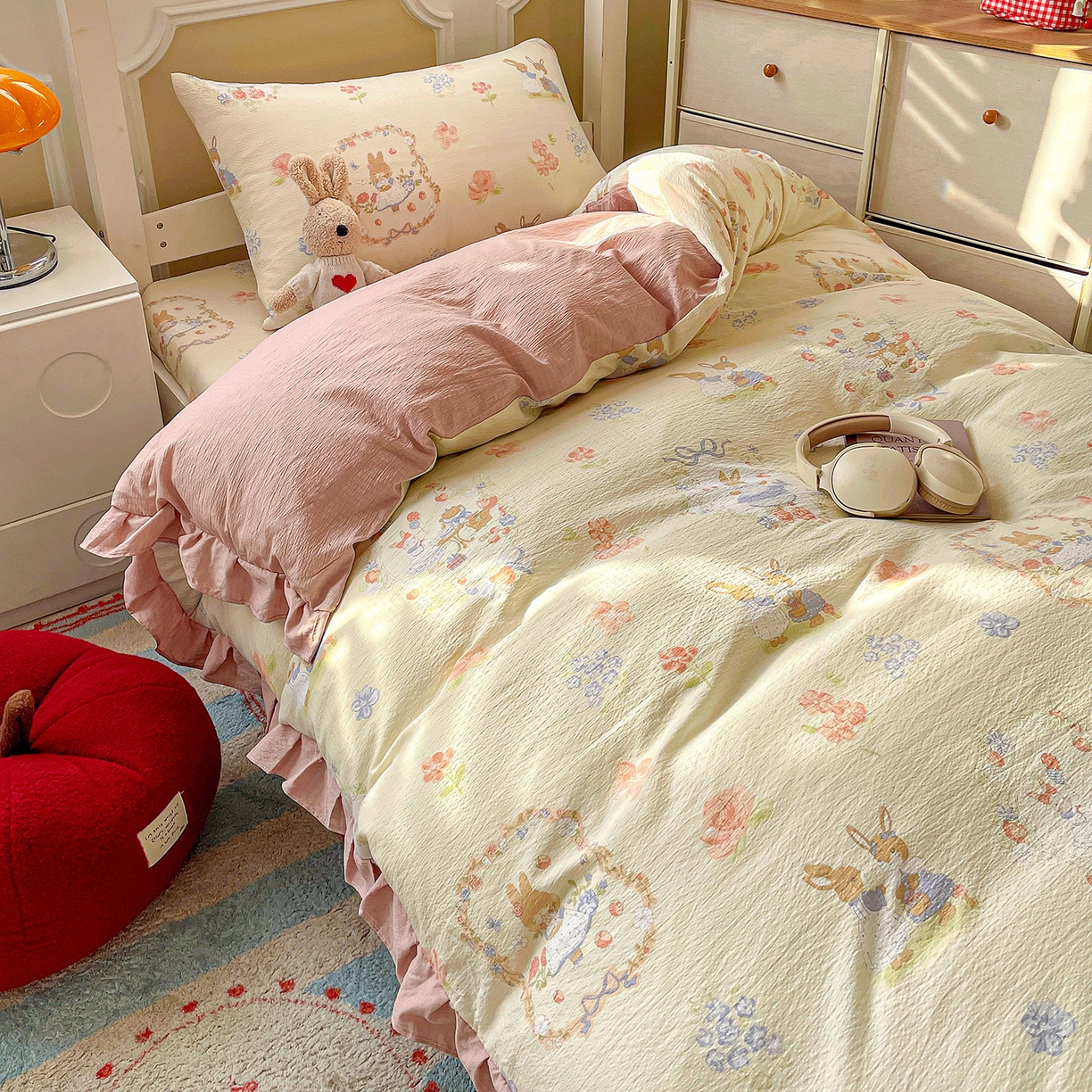 91家纺网 家纺一手货源 找家纺 纽缦家纺 2026新款云感提花双层纱学生床韩版床单床笠三四件套 镜子里的兔