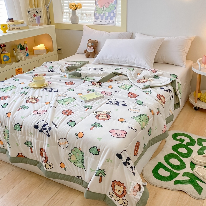 91家纺网 家纺一手货源 找家纺 帕拉美拉 2026新款A类印花冰凉丝凉感丝手包大宽边夏被 动物乐园