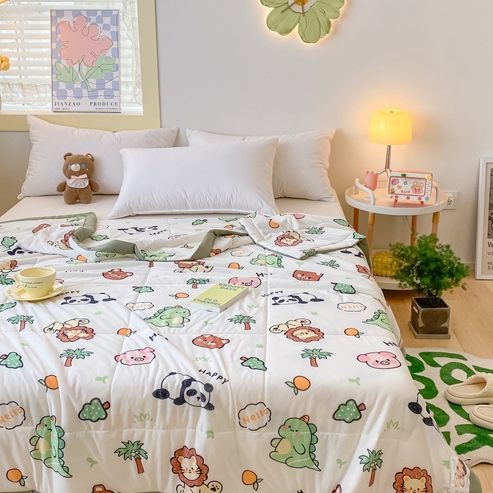 91家纺网 家纺一手货源 找家纺 帕拉美拉 2026新款A类印花冰凉丝凉感丝手包大宽边夏被 动物乐园