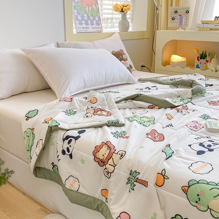 91家纺网 家纺一手货源 找家纺 帕拉美拉 2026新款A类印花冰凉丝凉感丝手包大宽边夏被 动物乐园