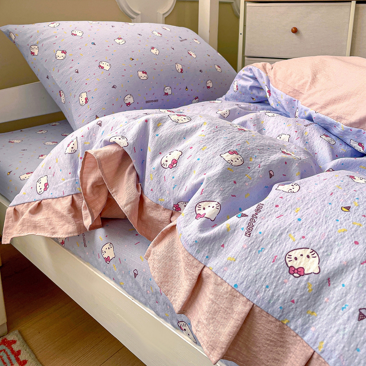 91家纺网 家纺一手货源 找家纺 纽缦家纺 2026新款云感提花双层纱学生床韩版床单床笠三四件套 蓝莓奶糖