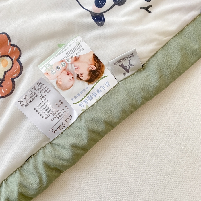 91家纺网 家纺一手货源 找家纺 帕拉美拉 2026新款A类印花冰凉丝凉感丝手包大宽边夏被 动物乐园