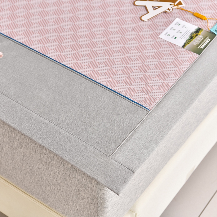 91家纺网 家纺一手货源 找家纺 小牛席业 2026新款亲肤舒适棋盘格-熊猫冰丝席席子凉席 棋盘格-熊猫冰丝席-粉色