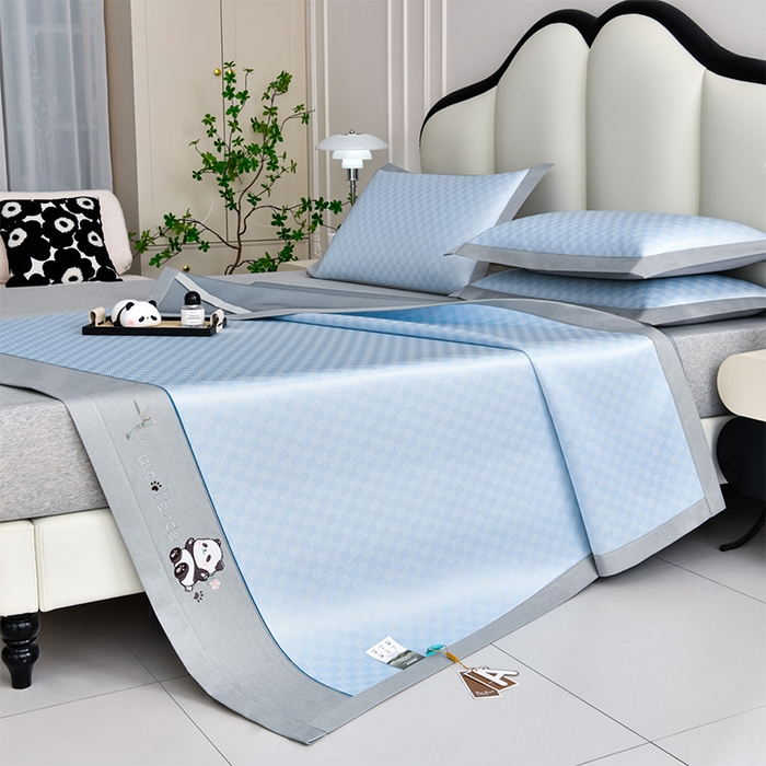 91家纺网 家纺一手货源 找家纺 小牛席业 2026新款亲肤舒适棋盘格-熊猫冰丝席席子凉席 棋盘格-熊猫冰丝席-浅蓝