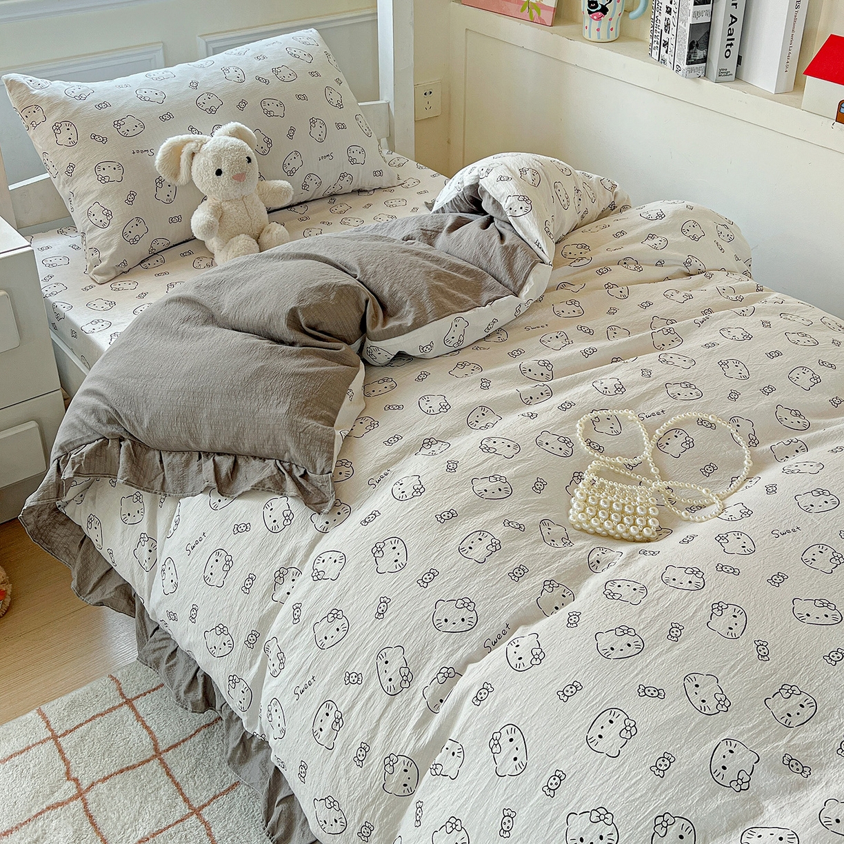 91家纺网 家纺一手货源 找家纺 纽缦家纺 2026新款云感提花双层纱学生床韩版床单床笠三四件套 猫咪恋人