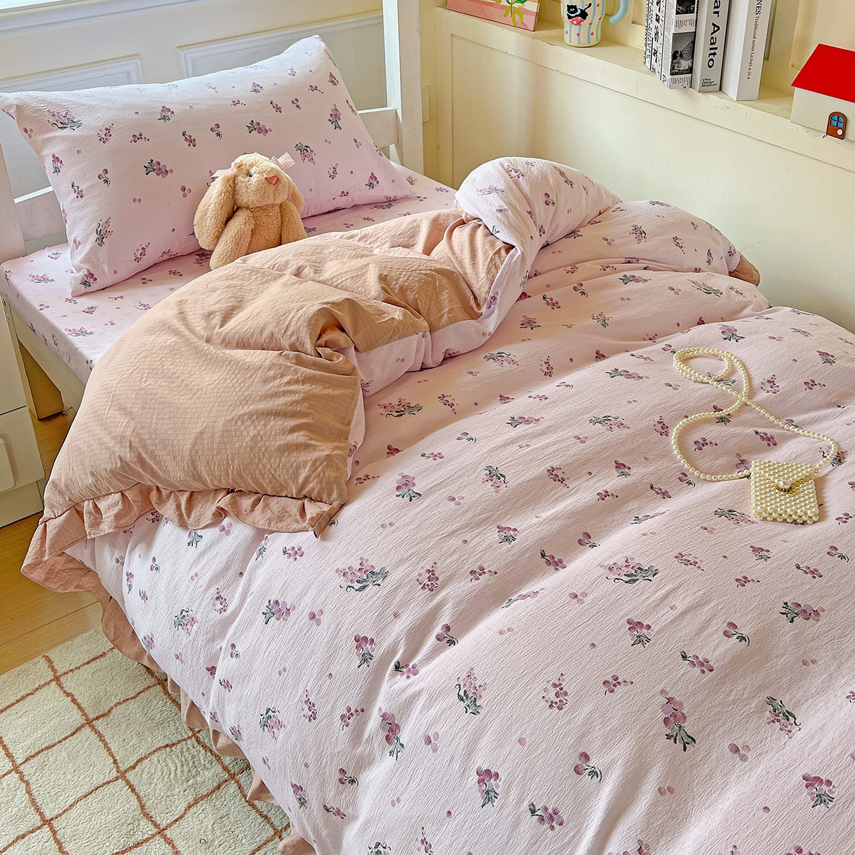 91家纺网 家纺一手货源 找家纺 纽缦家纺 2026新款云感提花双层纱学生床韩版床单床笠三四件套 葡萄七分甜