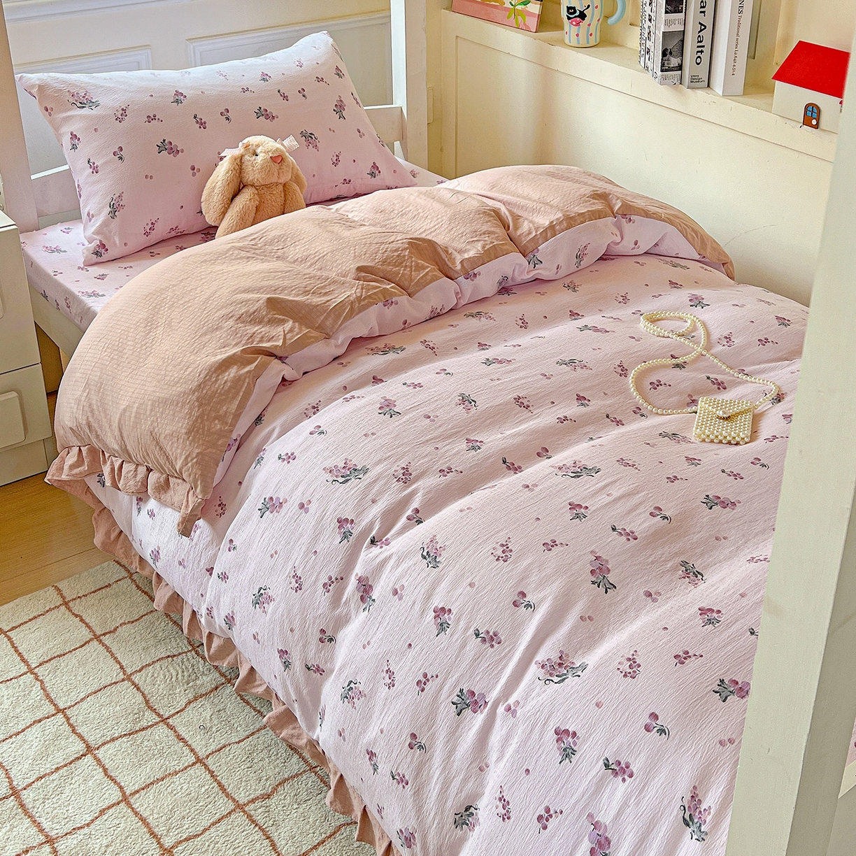 91家纺网 家纺一手货源 找家纺 纽缦家纺 2026新款云感提花双层纱学生床韩版床单床笠三四件套 葡萄七分甜