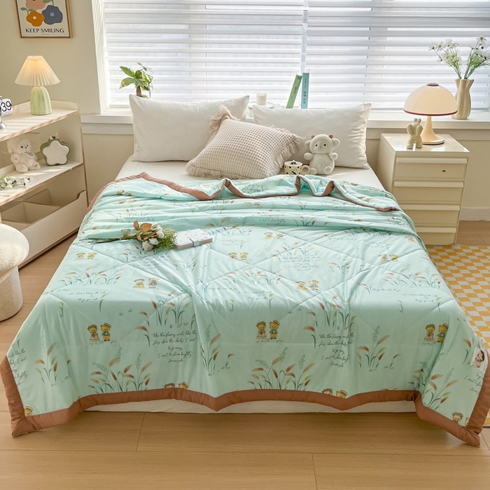 91家纺网 家纺一手货源 找家纺 帕拉美拉 2026新款A类印花冰凉丝凉感丝手包大宽边夏被 花园浪漫