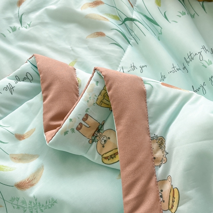 91家纺网 家纺一手货源 找家纺 帕拉美拉 2026新款A类印花冰凉丝凉感丝手包大宽边夏被 花园浪漫