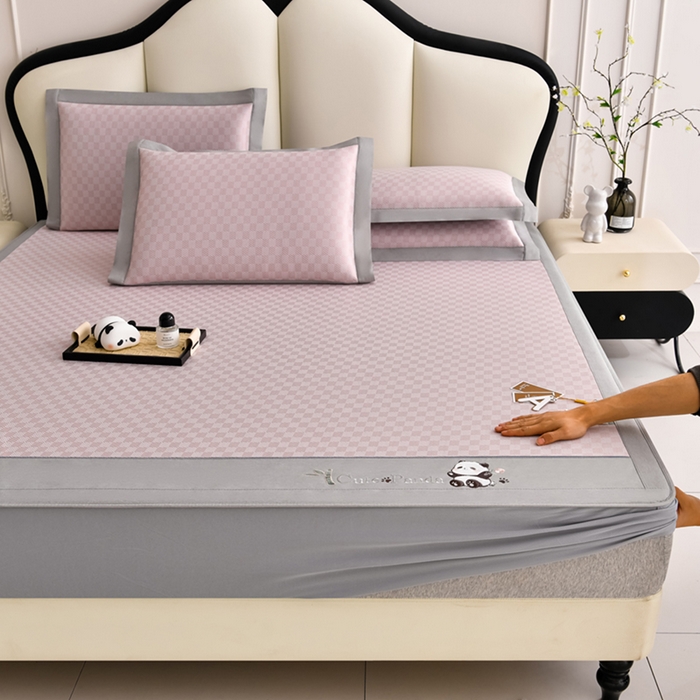 91家纺网 家纺一手货源 找家纺 （总）小牛席业 2026新款棋盘格-熊猫凉感冰丝席凉席席子系列（床笠款）