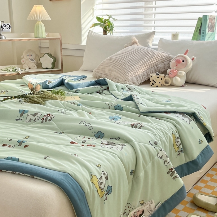 91家纺网 家纺一手货源 找家纺 帕拉美拉 2026新款A类印花冰凉丝凉感丝手包大宽边夏被 可爱奶狗