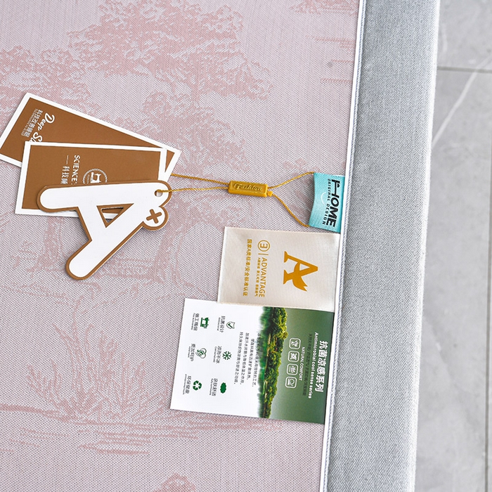 91家纺网 家纺一手货源 找家纺 小牛席业 2026新款【实拍风格】双PE高凉感-托斯卡纳凉感大提花冰丝席席子凉席 粉色