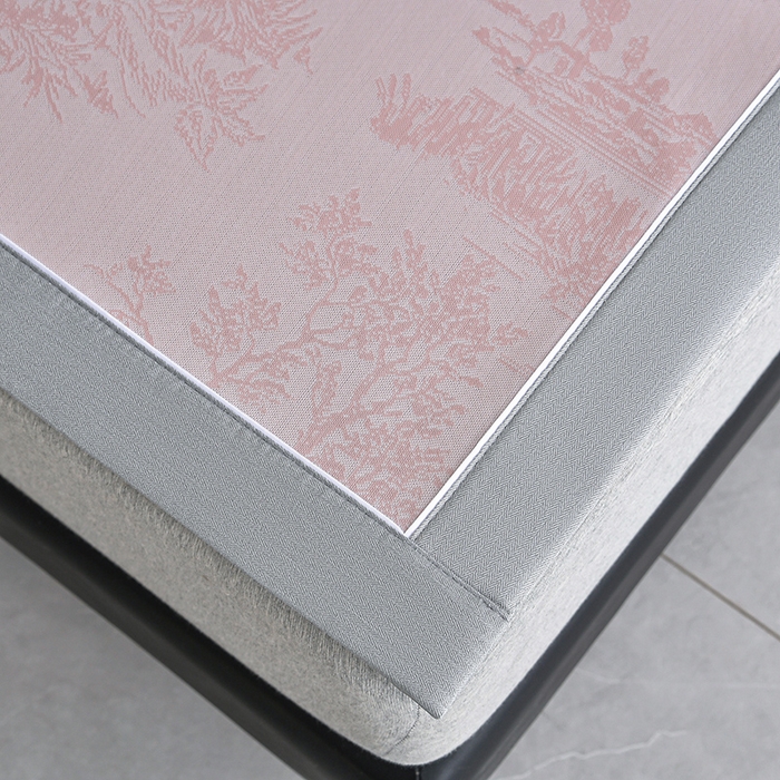 91家纺网 家纺一手货源 找家纺 小牛席业 2026新款【实拍风格】双PE高凉感-托斯卡纳凉感大提花冰丝席席子凉席 粉色