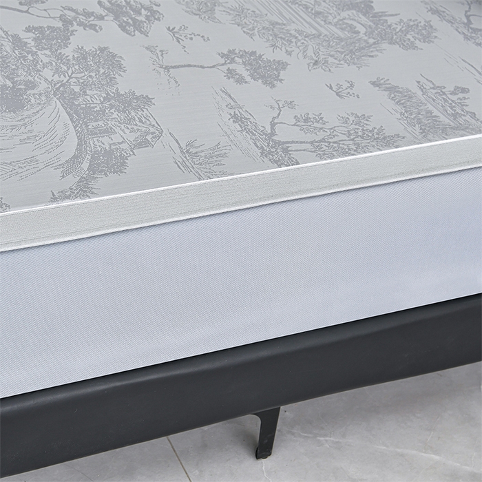 91家纺网 家纺一手货源 找家纺 小牛席业 2026新款【实拍风格】双PE高凉感-托斯卡纳凉感大提花冰丝席席子凉席-床笠款 灰色