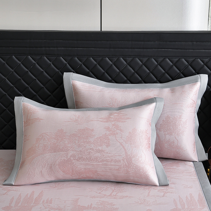 91家纺网 家纺一手货源 找家纺 小牛席业 2026新款【实拍风格】双PE高凉感-托斯卡纳凉感大提花冰丝席席子凉席-床笠款 粉色