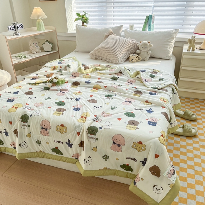 91家纺网 家纺一手货源 找家纺 帕拉美拉 2026新款A类印花冰凉丝凉感丝手包大宽边夏被 萌宠相聚