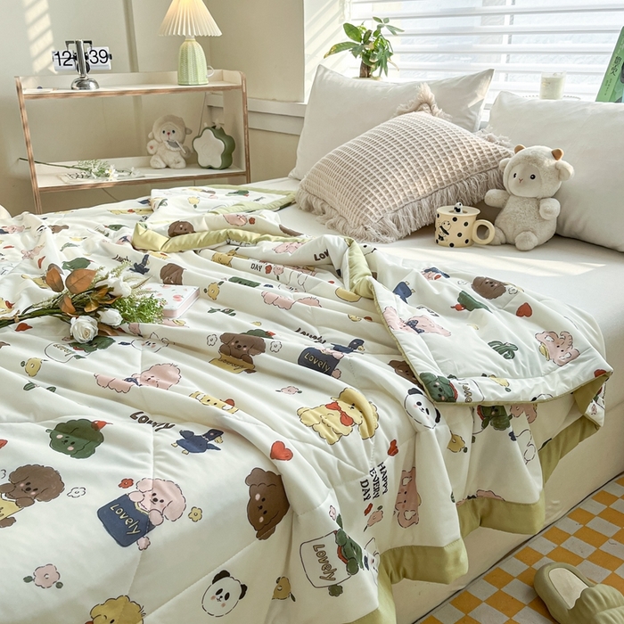 91家纺网 家纺一手货源 找家纺 帕拉美拉 2026新款A类印花冰凉丝凉感丝手包大宽边夏被 萌宠相聚