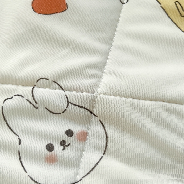 91家纺网 家纺一手货源 找家纺 帕拉美拉 2026新款A类印花冰凉丝凉感丝手包大宽边夏被 萌宠相聚