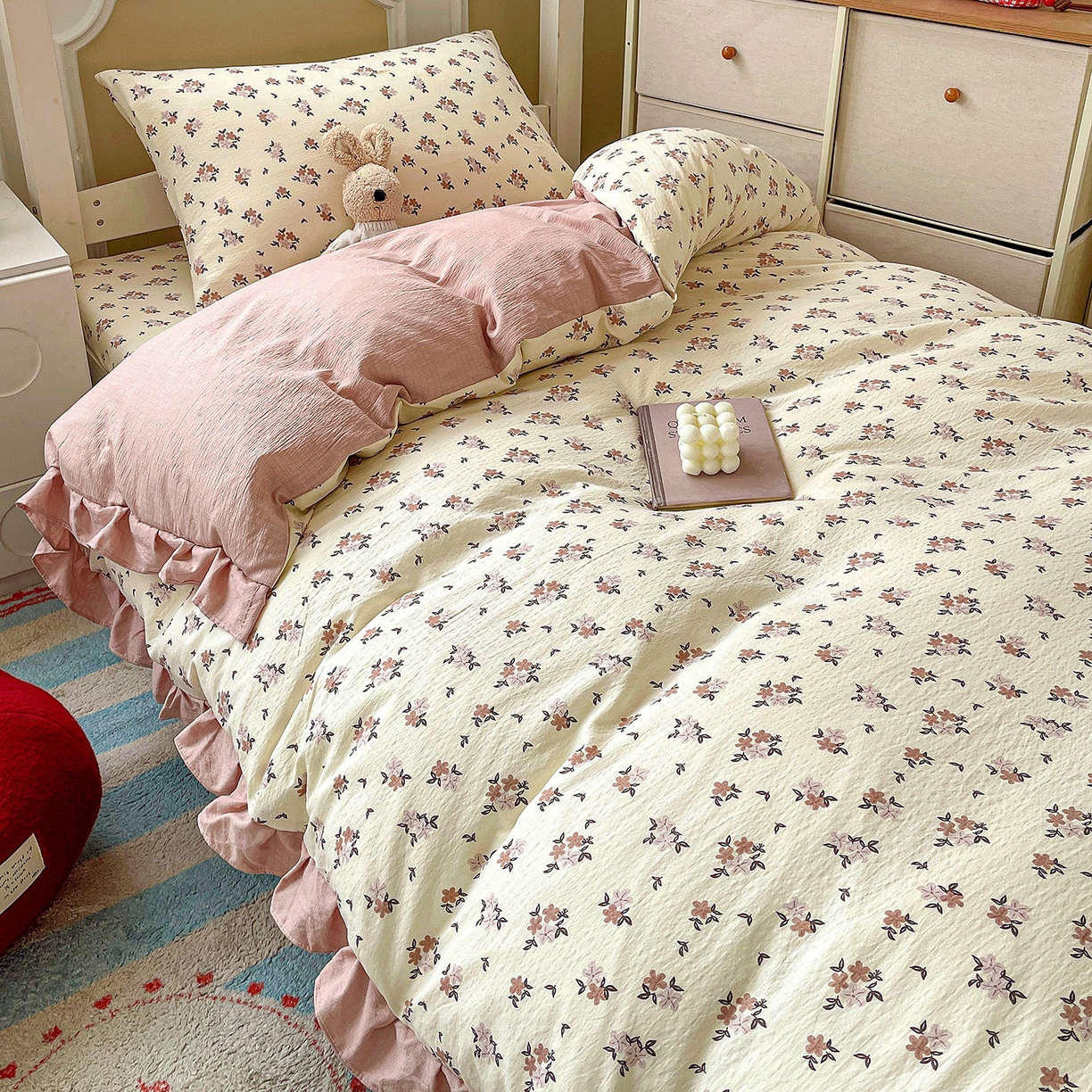 91家纺网 家纺一手货源 找家纺 纽缦家纺 2026新款云感提花双层纱学生床韩版床单床笠三四件套 苏瑾