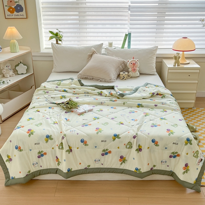 91家纺网 家纺一手货源 找家纺 帕拉美拉 2026新款A类印花冰凉丝凉感丝手包大宽边夏被 樱桃恐龙