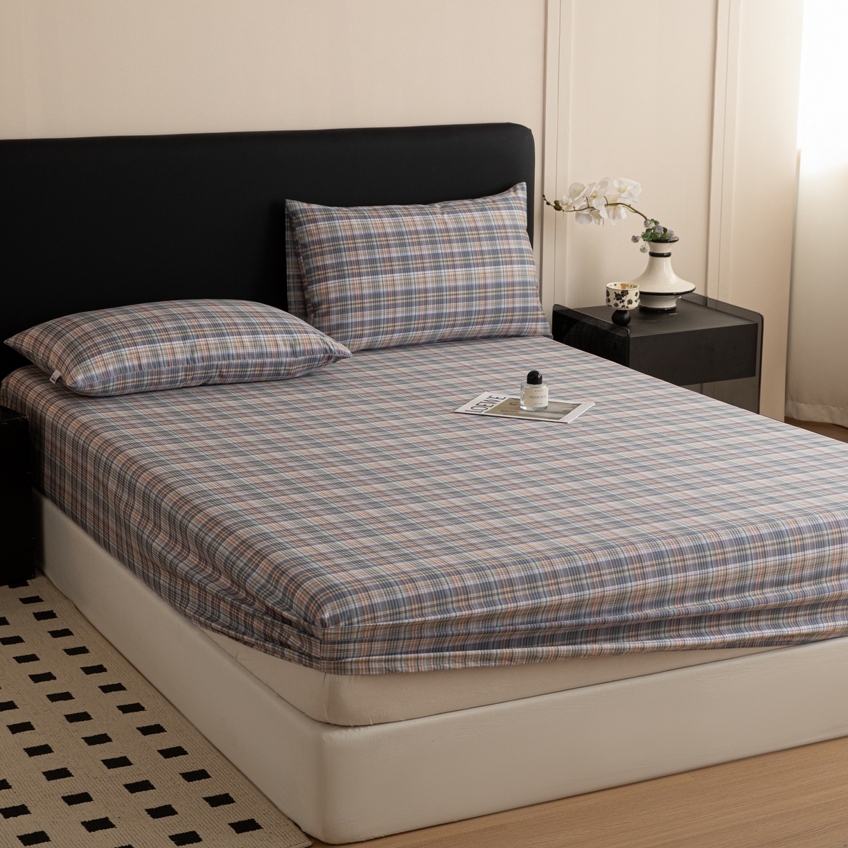 91家纺网 家纺一手货源 找家纺 简宜家居（朝初家纺） 2026新款40支13070全棉简约格子系列A版床笠 雾蓝格