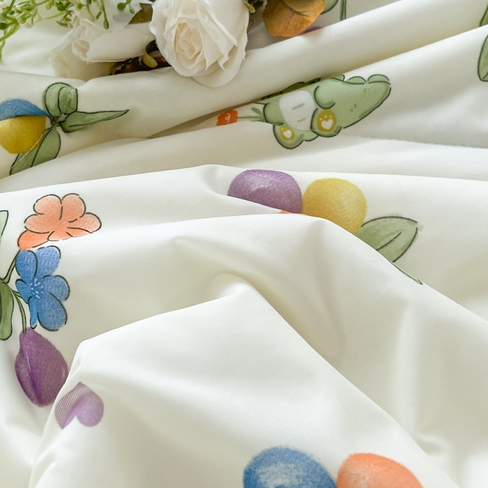 91家纺网 家纺一手货源 找家纺 帕拉美拉 2026新款A类印花冰凉丝凉感丝手包大宽边夏被 樱桃恐龙