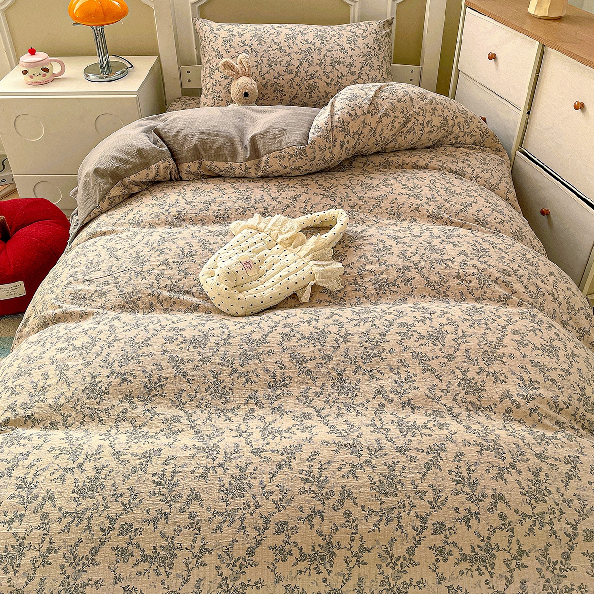 91家纺网 家纺一手货源 找家纺 纽缦家纺 2026新款云感提花双层纱学生床韩版床单床笠三四件套 竹韵花语