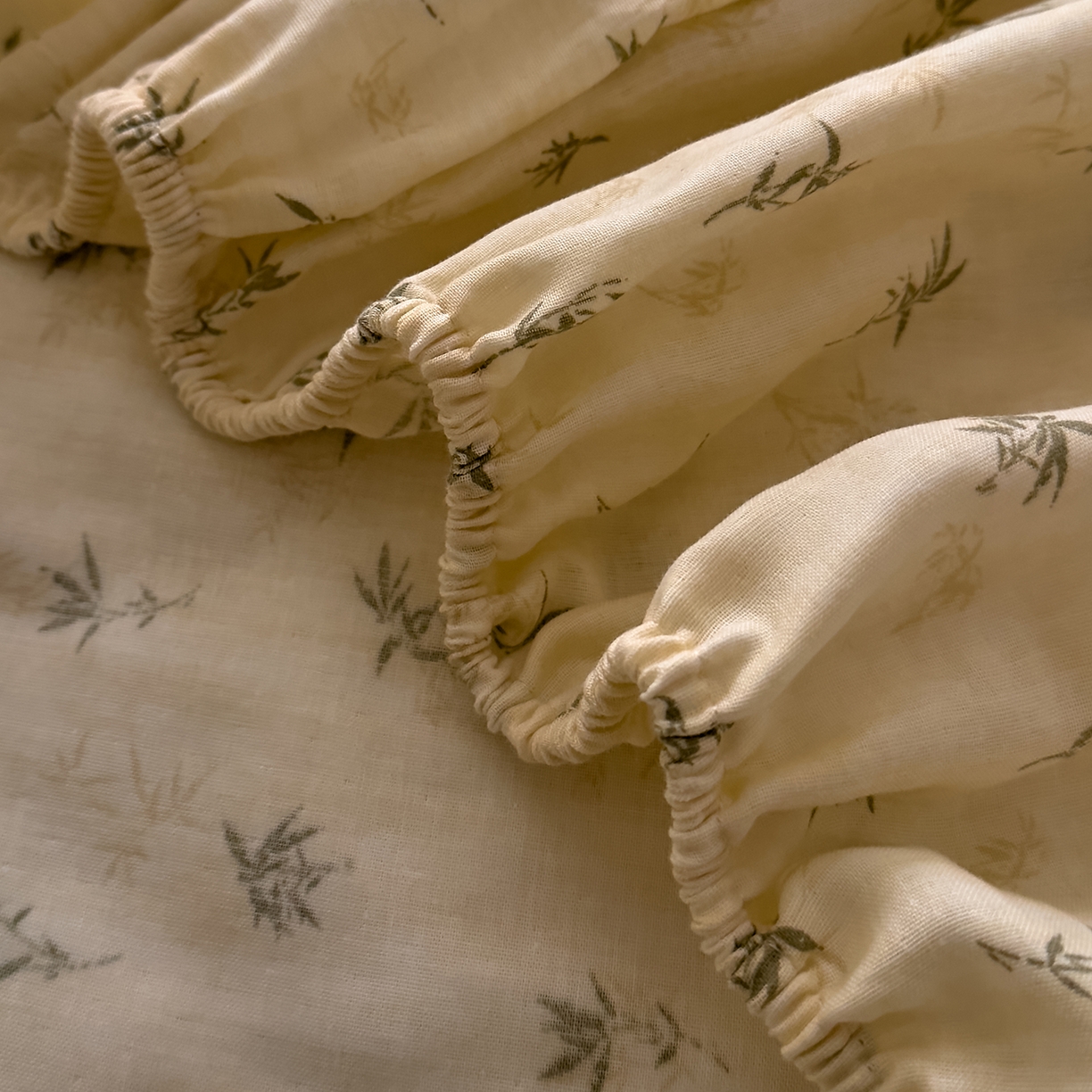 91家纺网 家纺一手货源 找家纺 DoDo 兜兜 2026新款全棉纯棉复古双层纱单品床笠系列（可定做尺寸） 青竹漫-米