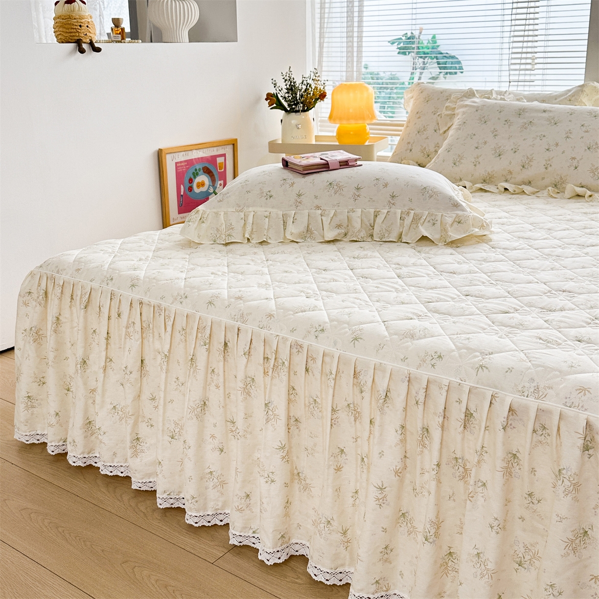 91家纺网 家纺一手货源 找家纺 忘忧草 2026春夏新款全棉纯棉夹棉印花床裙床裙单件 花仙子