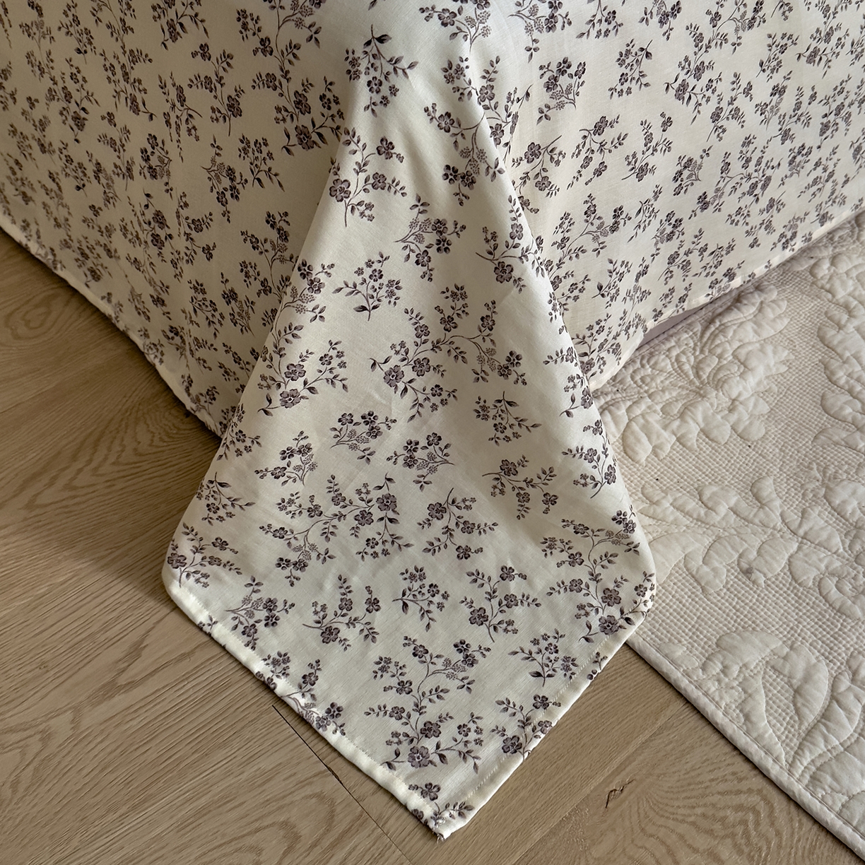 91家纺网 家纺一手货源 找家纺 DoDo 兜兜 2026新款全棉纯棉复古双层纱单品床单系列（可定做尺寸） 叶语-灰