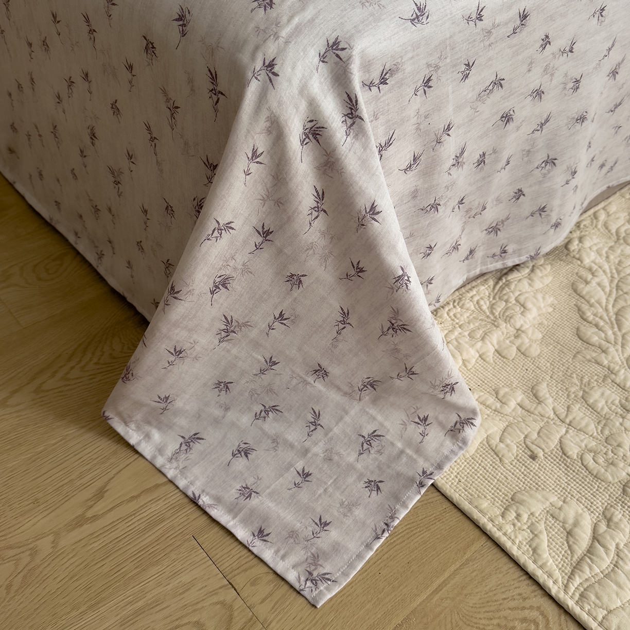 91家纺网 家纺一手货源 找家纺 DoDo 兜兜 2026新款全棉纯棉复古双层纱单品床单系列（可定做尺寸） 青竹漫-灰