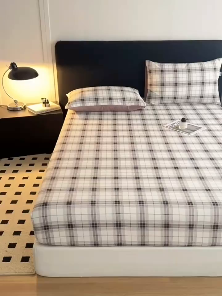 91家纺网 家纺一手货源 找家纺 简宜家居（朝初家纺） 2026新款40支13070全棉简约格子系列A版床笠 英伦-棕咖