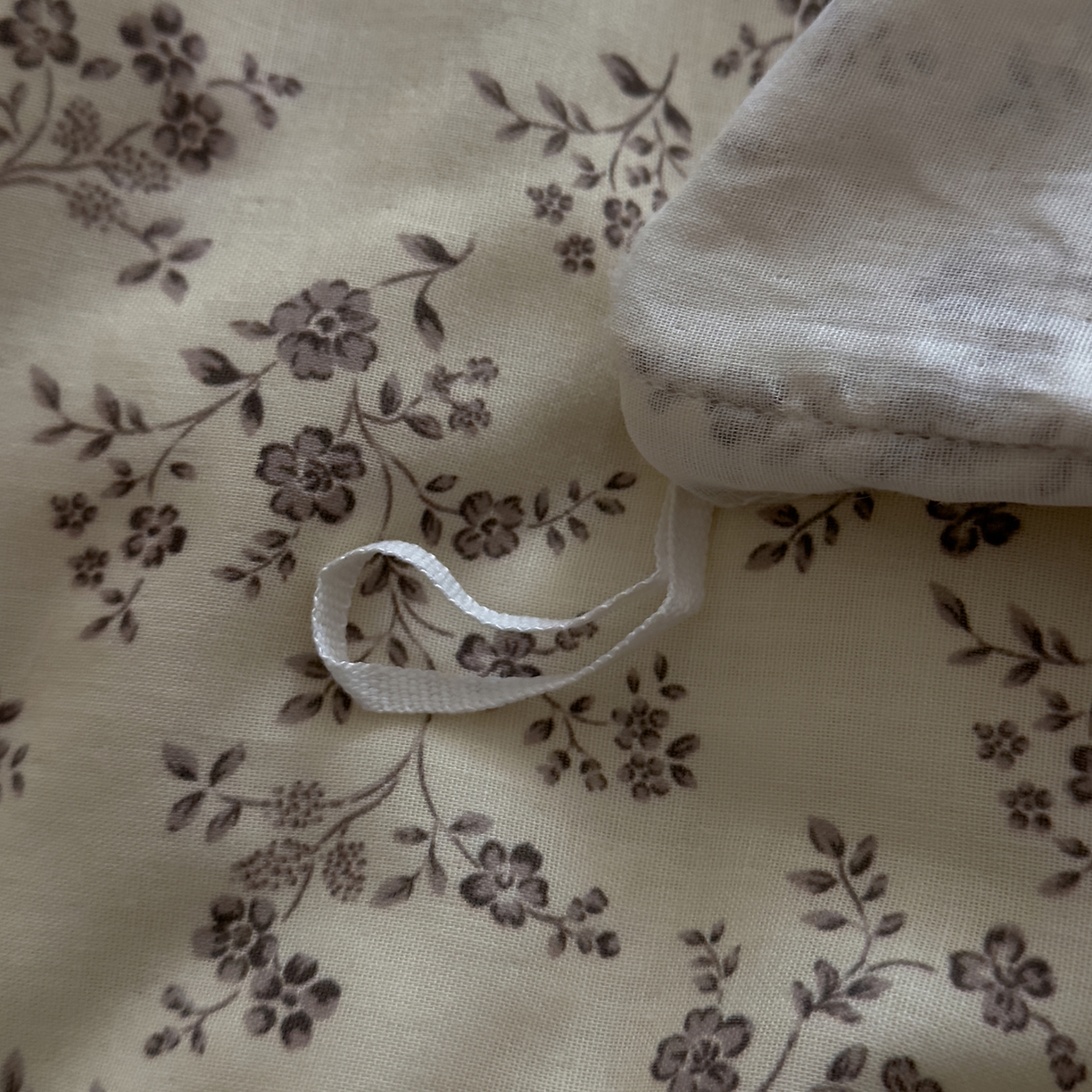 91家纺网 家纺一手货源 找家纺 DoDo 兜兜 2026新款全棉纯棉复古双层纱四件套系列（可定做尺寸） 叶语-灰